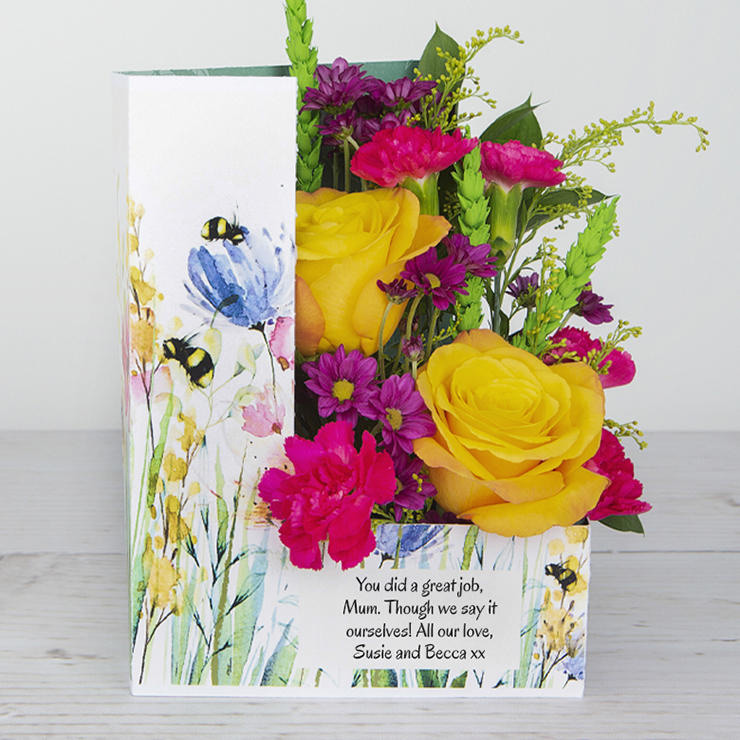Flowercard with Dutch Roses, Santini Chrysanthemums, Ruscus, Lime Wheat